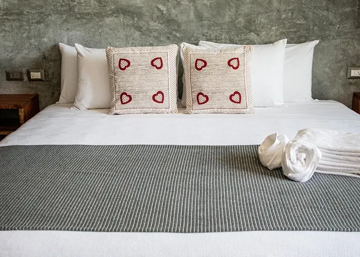 Little Gem La Veleta Hotel 4*