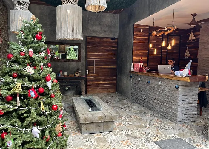 Hotel Little Gem La Veleta 4*