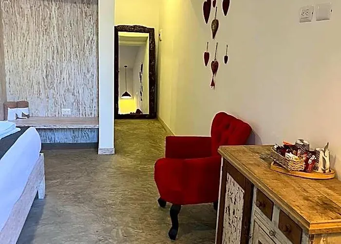Little Gem La Veleta Hotel